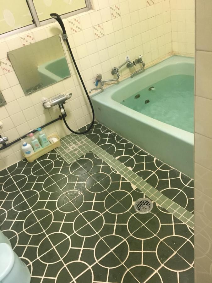 Minshuku Atsuhama Hotel Sumoto Bagian luar foto